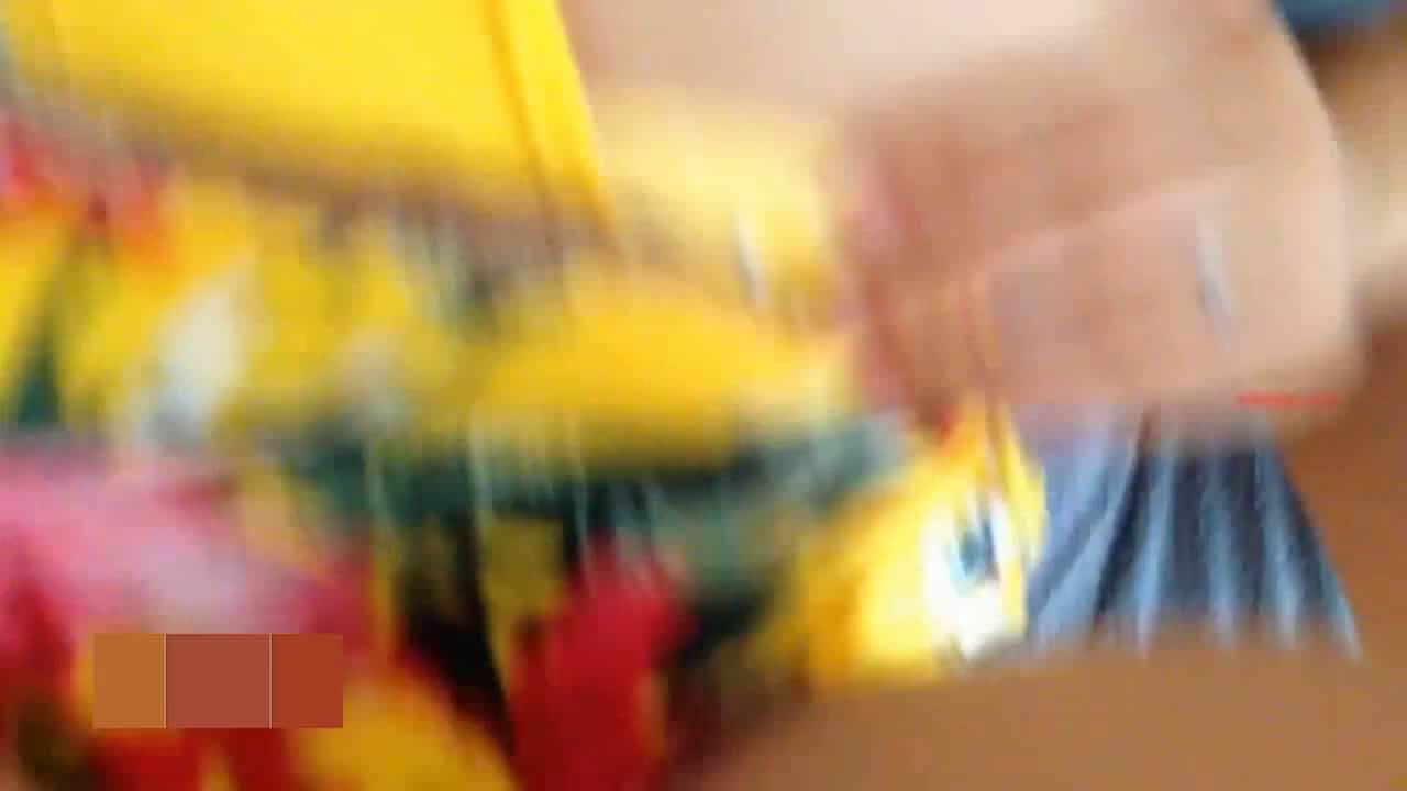 中午居家瘋狂抽插逼逼很緊很肥美的黃碎花連衣裙小騷貨 無套內射中出