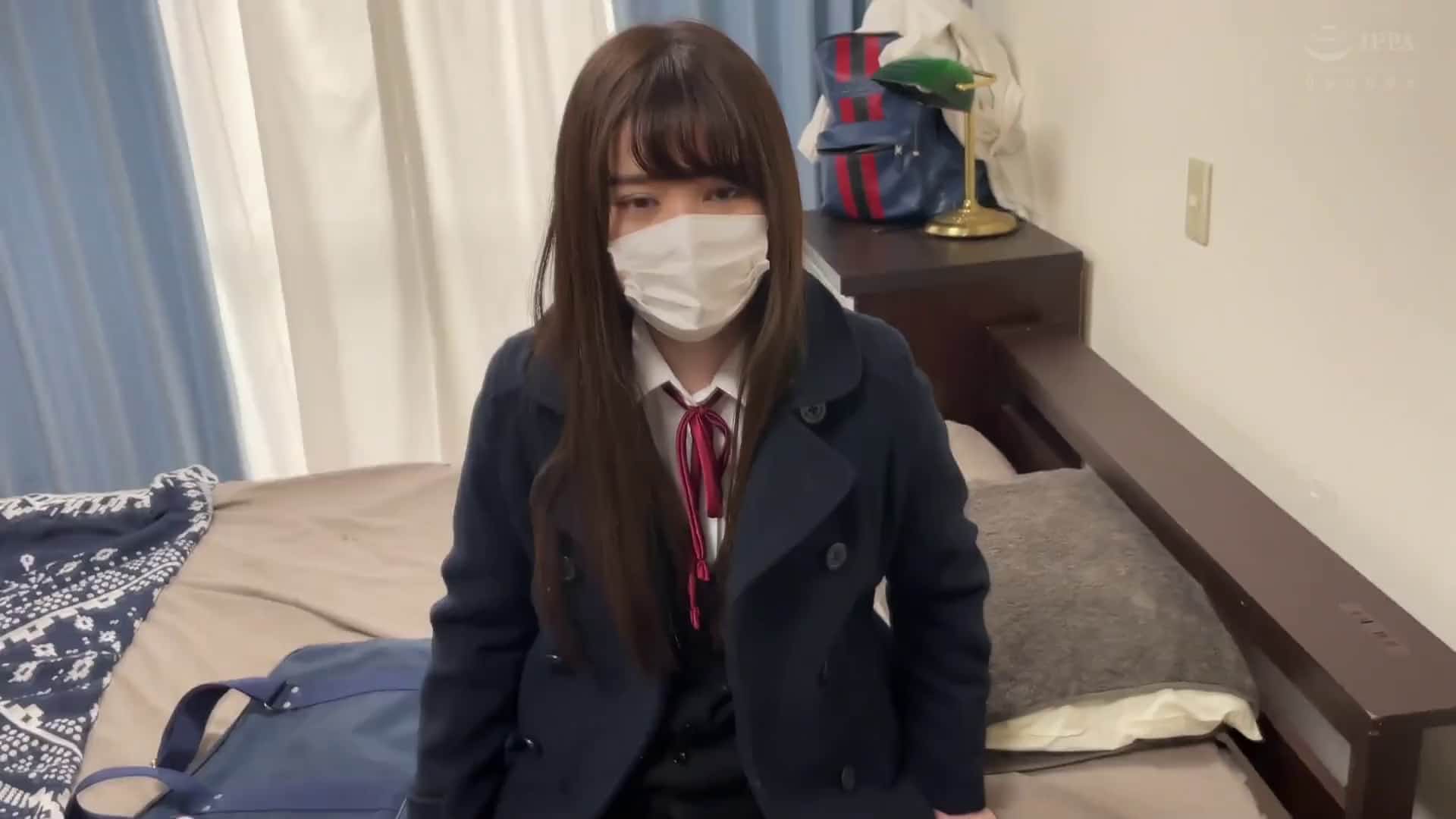  美少女j系たちをyenの力で大人ち〇ぽブッ込み個人撮影成長途中の無垢な膣に限界精子注入し続ける生ハメ性交動画アユカエデ - 1of5