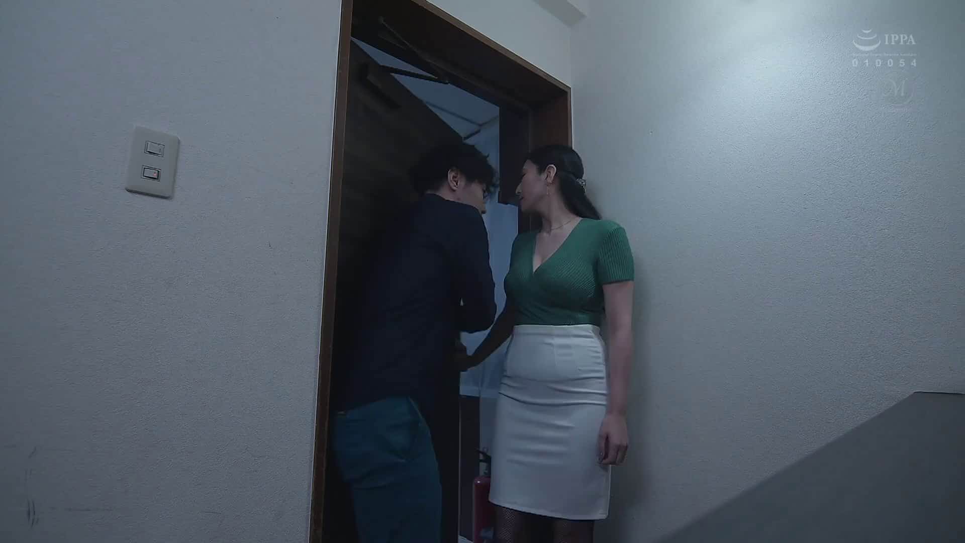  悪女ntr ～あなたの夫を奪う事が私の復讐…～ 国民的イイオンナ『悪女解禁！！』 椎名ゆな - 4of5