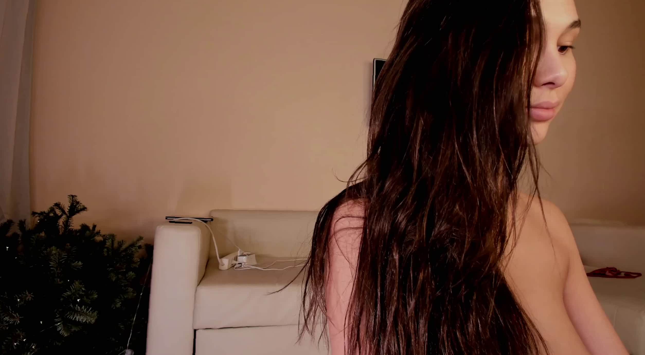 Live record of hοllƴęxtrα reaching her tips goal - 1/7/2024