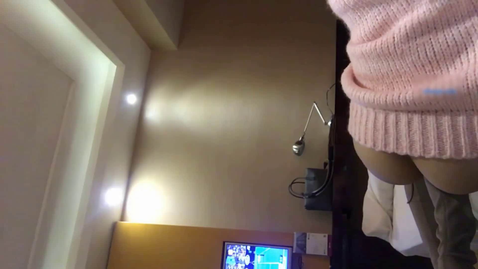 寂寞氣質美少婦富婆酒吧找了個很能幹的健壯小夥酒店啪啪打炮 主動張開雙腿配合抱起來操幹得高潮不斷 國語720p高清