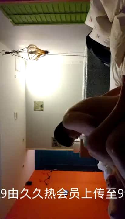 精品推薦 猥瑣胖墩哥酒店開房高價約了個顏值身材一流的長發靚妹泄瀉火 貌似小弟弟一直不給力 720p高清