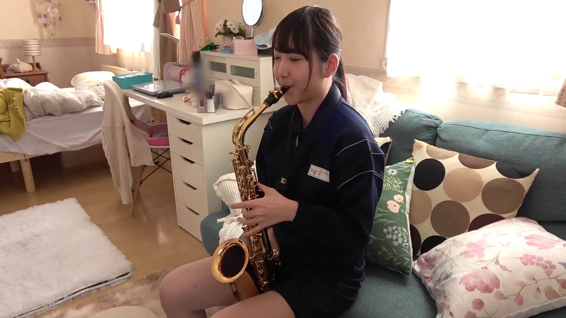  「大好きなキミが他の人と sex しているとこ、撮影させてよ」～クラスでは地味な僕と彼女の初めての av 撮影～ 葵井みずほ avdebut - 1of5
