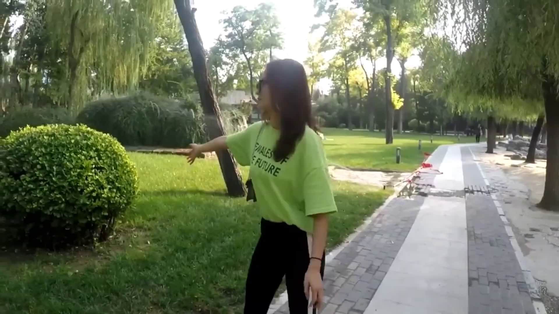思想開放身材火辣美女姚姚京城居家與外籍大屌男友啪啪自拍 肉棒跳蛋齊上陣爽得浪叫不斷 太騷了 1080p高清原版