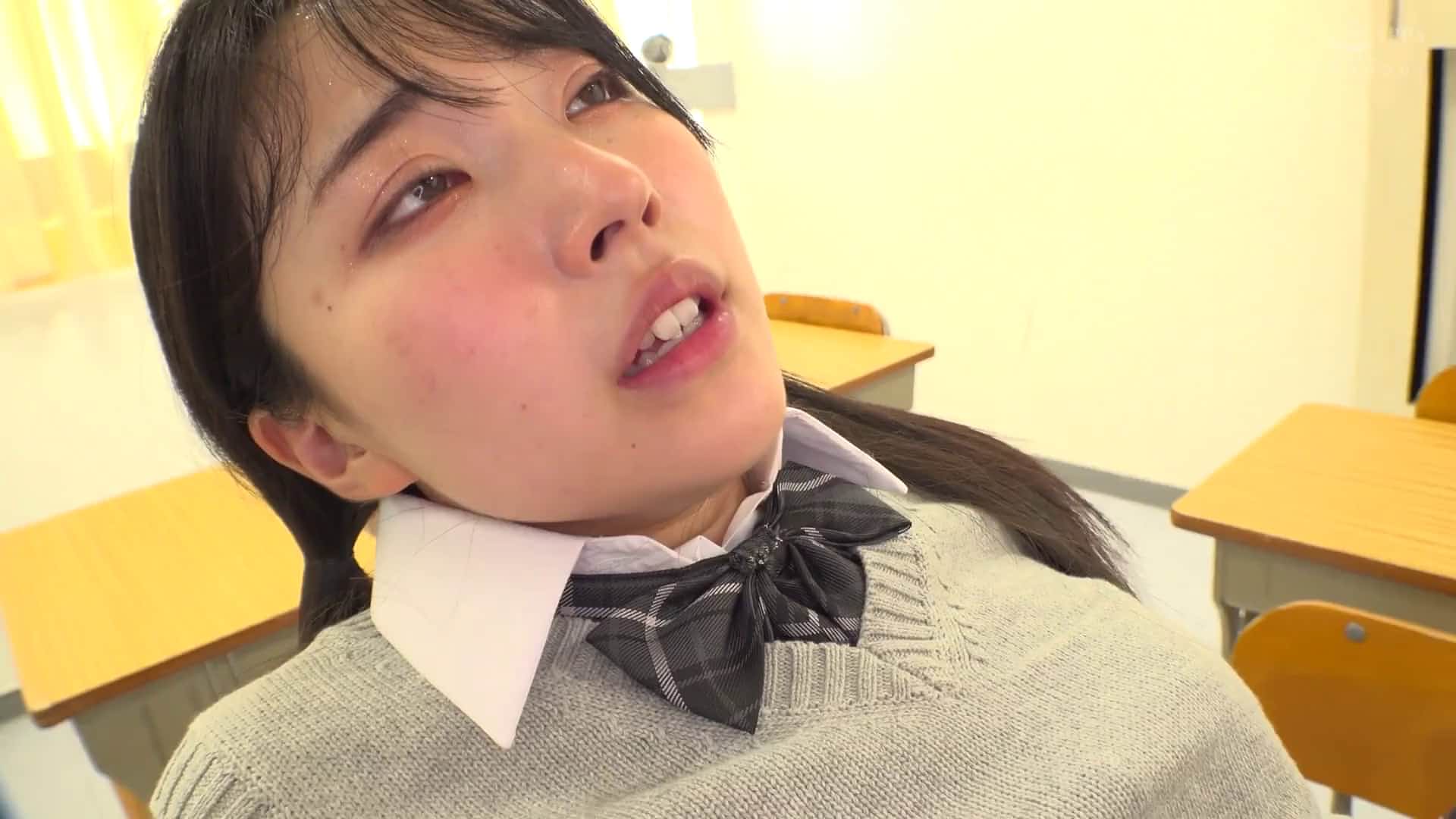  教え子と禁断の中出しsex！！アナルが敏感な小悪魔j系に肛門クンニで匂いと味を堪能しまくり中出しsex - 2of5