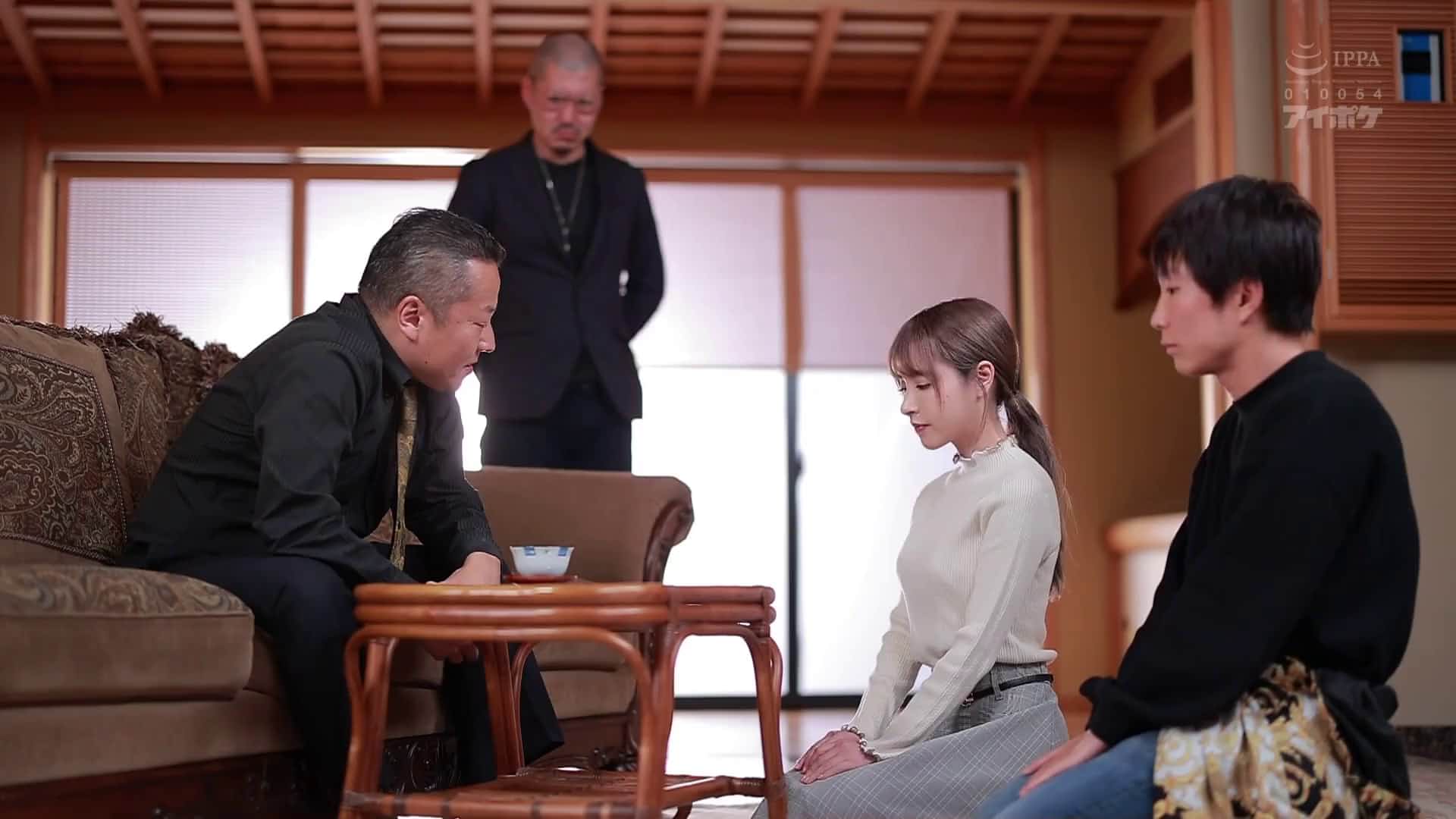  替身肉便器 与绝伦极道大叔的10天监禁生活 桃乃木香奈【破解】 - 1of5