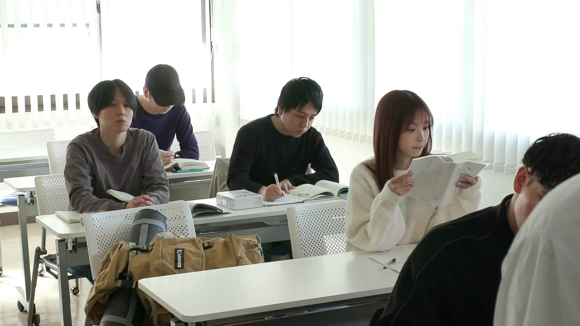  爱的种子在冬日的夜空中绽放。天真无邪的美丽寂寞女孩在冬天的故事里忘我的做爱！ 桃乃木かな【破解】 - 2of5