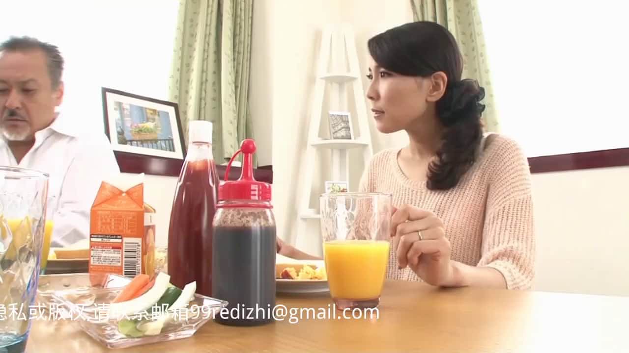  绝对不会离开我视线的妈妈的爱欲性爱 木村はな【破解】 - 1of5